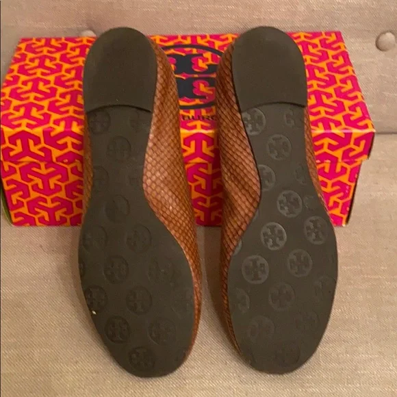 Tory Burch Reva flats size 7 - Picture 6 of 7
